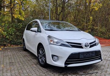 Toyota Verso 150.000 km 8.500 &euro; Nürnberg 90473