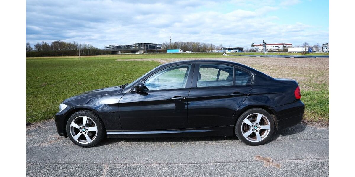BMW 318 102.765 km 6.790 &euro; Erlangen 91052