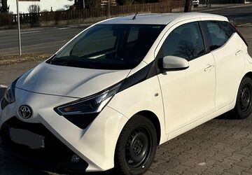 Toyota Aygo (X) 80.000 km 6.900 &euro; Höchstadt 91315