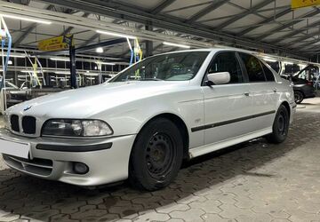 BMW 523 245.000 km 2.300 &euro; Nürnberg 90439