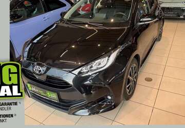 Toyota Yaris 41.000 km 16.490 &euro; Fürth/Südstadt 90763