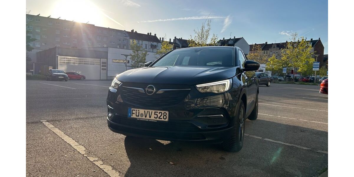 Opel Grandland (X) 52.000 km 18.400 &euro; Fürth 90763
