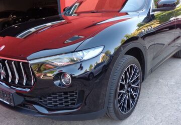 Maserati Levante 165.000 km 29.999 &euro; Nürnberg 90431