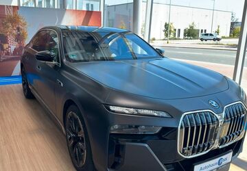 BMW M760 7.850 km 127.900 &euro; Erlangen 91058