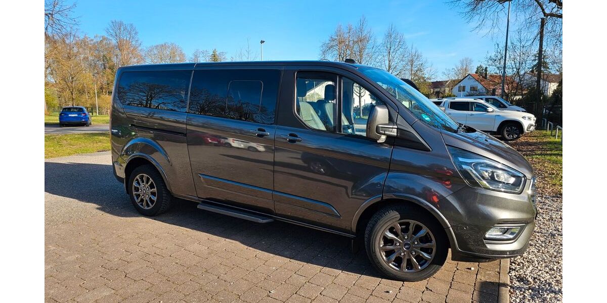 Ford Tourneo Custom 80.000 km 28.800 &euro; Feucht 90537