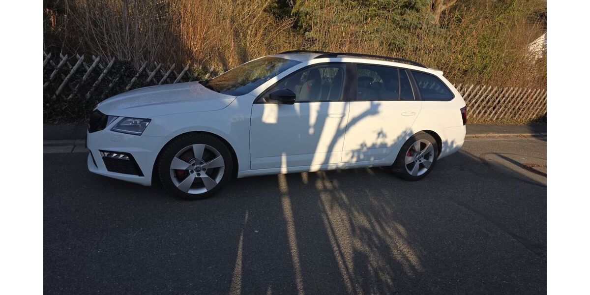 Skoda Octavia 124.500 km 17.100 &euro; Hemhofen 91334