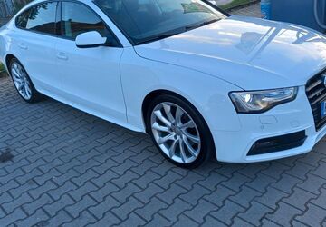 Audi A5 180.000 km 16.200 &euro; Fürth 90765