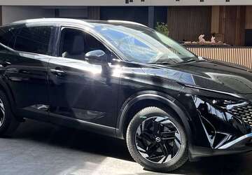 Nissan Qashqai 3.931 km 25.740 &euro; Cadolzburg 90556