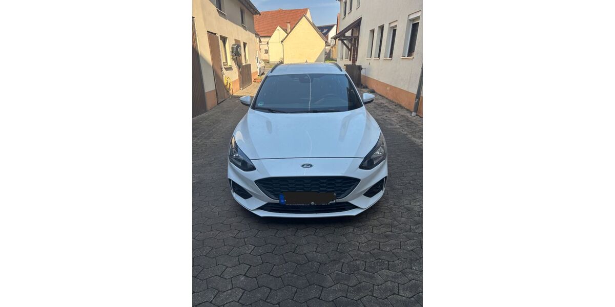 Ford Focus 117.477 km 13.350 &euro; Neuhof an der Zenn 90616