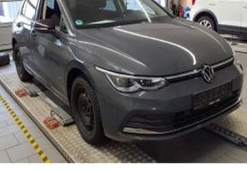 VW Golf 43.693 km 21.703 &euro; Nürnberg 90411