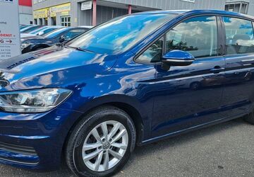 VW Touran 135.821 km 15.970 &euro; Fürth 90763