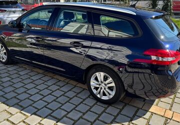Peugeot 308 64.000 km 12.000 &euro; Nürnberg 90441