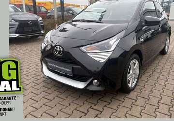 Toyota Aygo 27.000 km 11.690 &euro; Nürnberg 90480