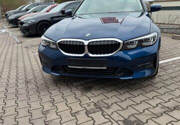 BMW 318 98.460 km 22.800 &euro; Zirndorf 90522