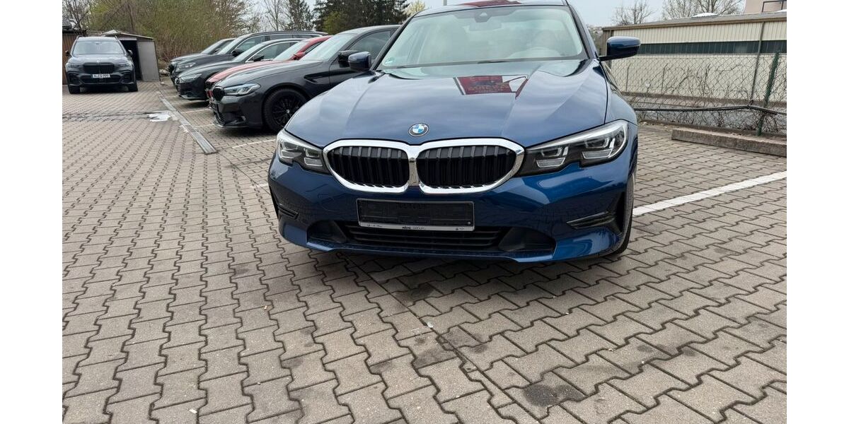 BMW 318 98.460 km 22.800 &euro; Zirndorf 90522