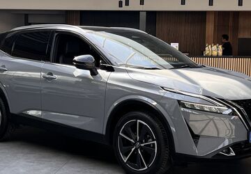 Nissan Qashqai 32.421 km 25.440 &euro; Cadolzburg bei Nürnberg 90556