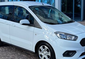 Ford Tourneo Courier 189.000 km 7.490 &euro; Cadolzburg (bei Nürnberg) 90556