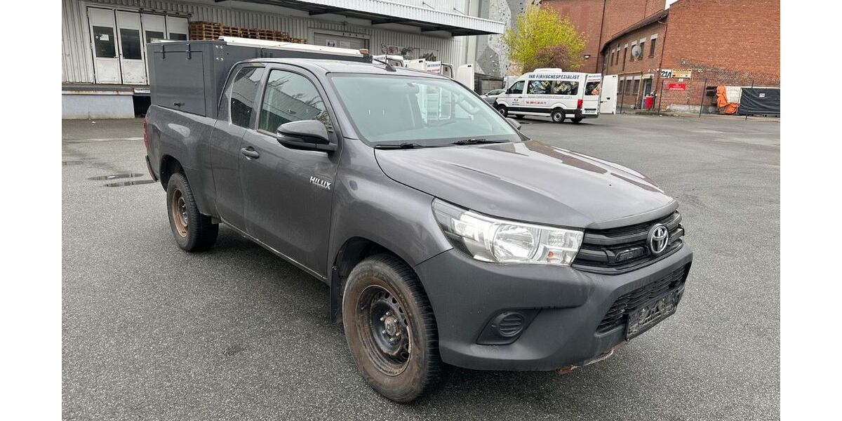 Toyota Hilux 312.000 km 17.731 &euro; Nürnberg 90441