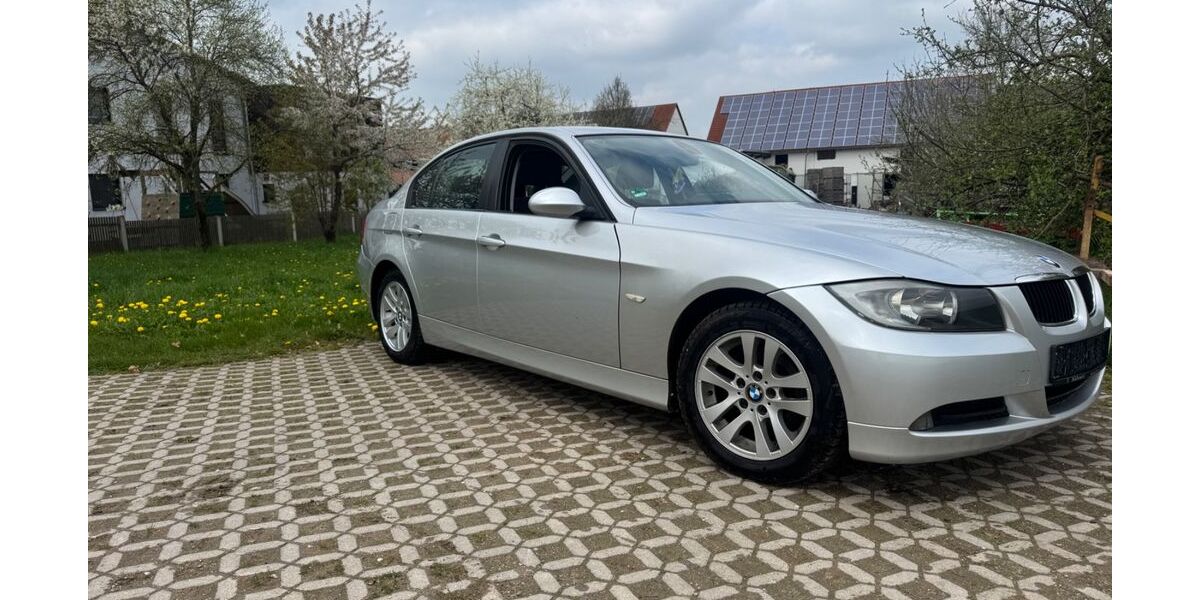BMW 318 132.219 km 5.500 &euro; Erlangen 91056