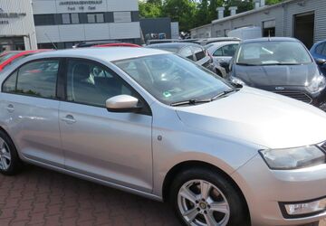 Skoda Rapid 128.711 km 10.890 &euro; Nürnberg 90431