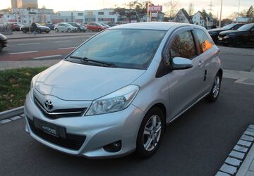Toyota Yaris 90.000 km 6.500 &euro; Nürnberg 90449