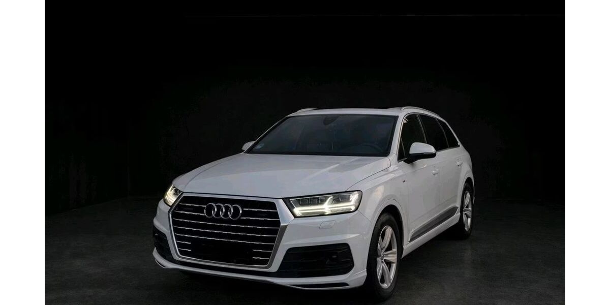 Audi Q7 158.000 km 28.900 &euro; Zirndorf 90513