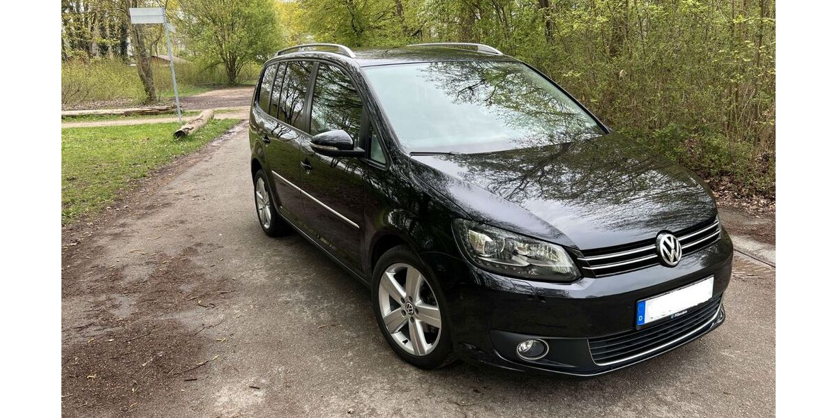 VW Touran 118.000 km 8.890 &euro; Nürnberg 90431