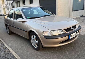 Opel Vectra 150.000 km 1.850 &euro; Fürth 90763