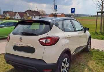 Renault Captur 98.600 km 8.750 &euro; Adelsdorf 91325
