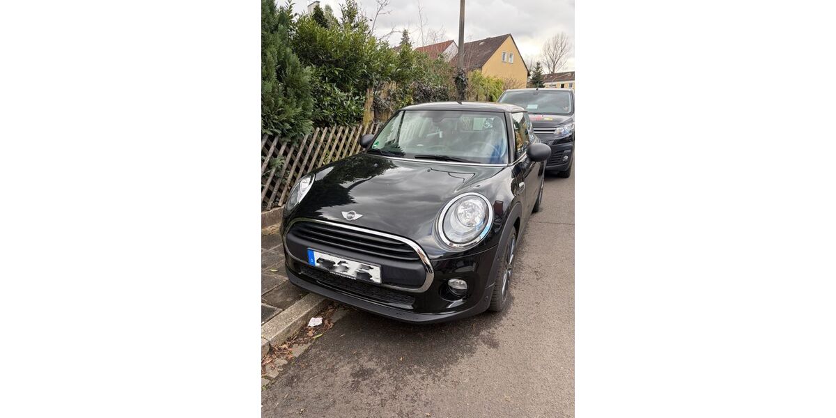 Mini ONE 33.600 km 10.500 &euro; Nürnberg 90480