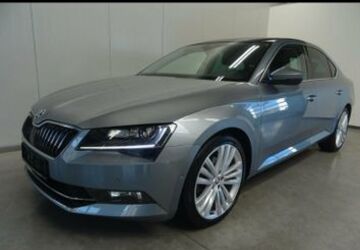 Skoda Superb 210.000 km 12.450 &euro; Nürnberg 90471