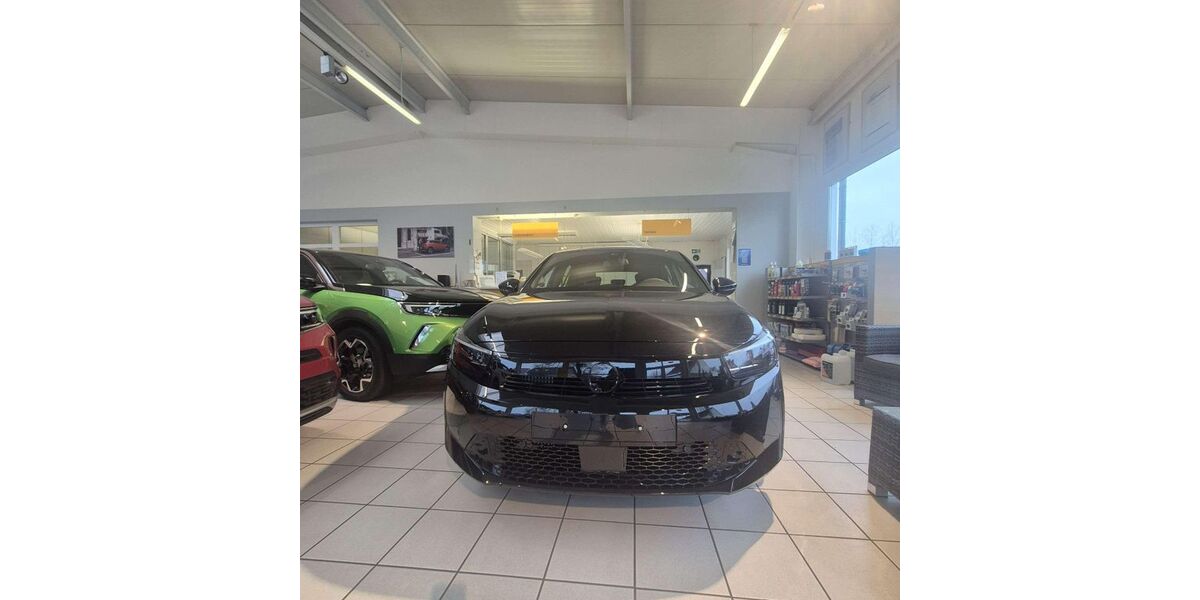 Opel Corsa 14.500 km 17.990 &euro; Neustadt 91413