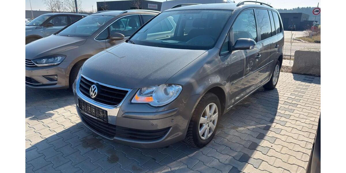 VW Touran 107.000 km 4.990 &euro; Buchschwabach bei Nürnberg 90574