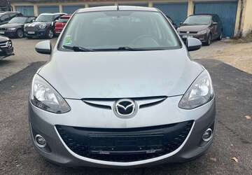 Mazda 2 93.376 km 5.200 &euro; Zirndorf 90513