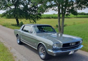 Ford Mustang 80.698 km 28.400 &euro; Wilhermsdorf 91452