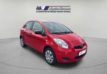 Toyota Yaris 174.000 km 2.990 &euro; Nürnberg 90431