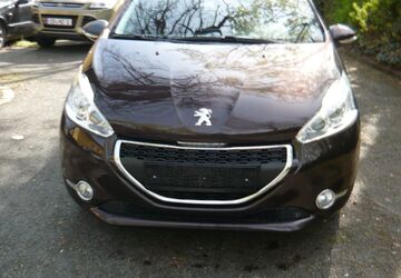 Peugeot 208 86.286 km 5.750 &euro; Erlangen 91058
