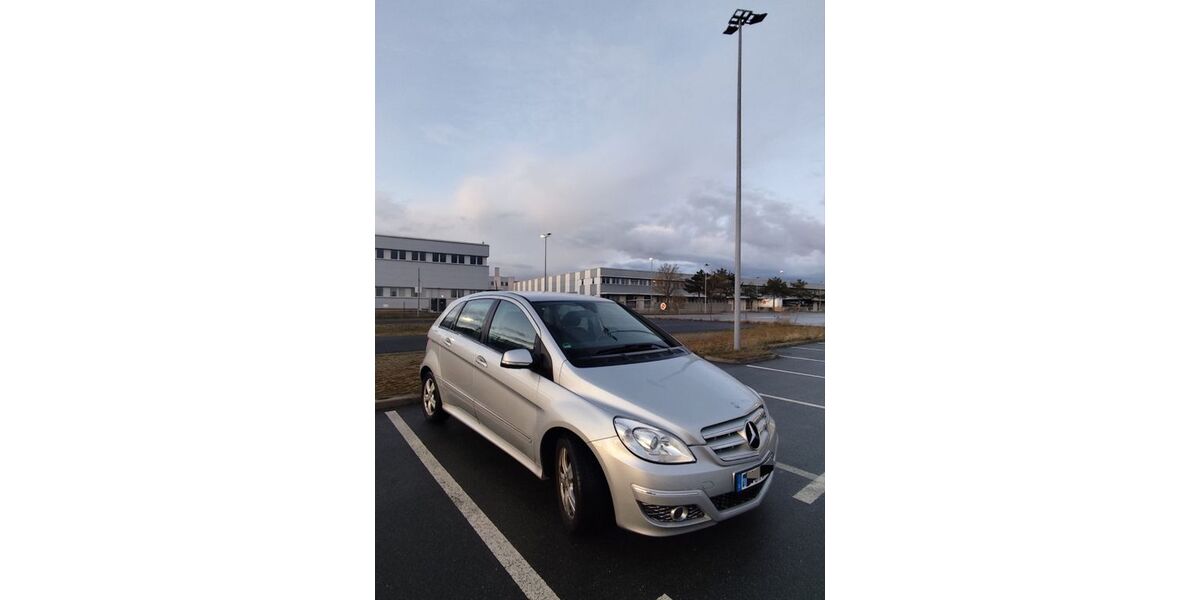 Mercedes-Benz B 200 198.305 km 3.500 &euro; Fürth 90765