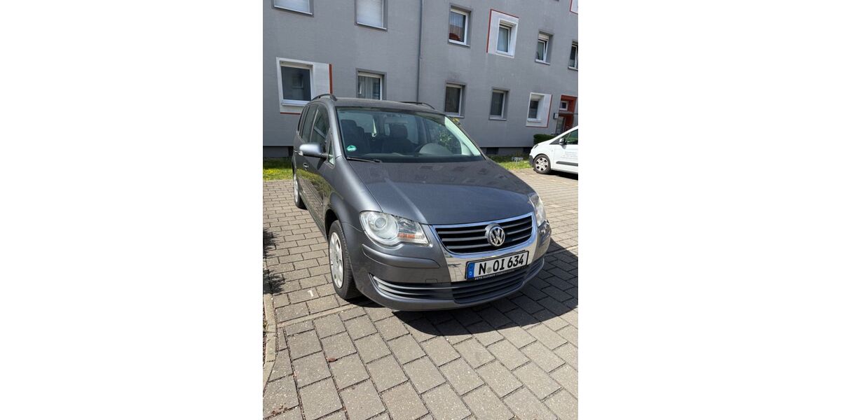 VW Touran 171.000 km 4.990 &euro; Nürnberg 90461