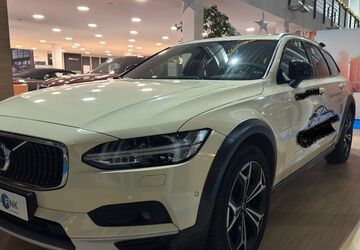 Volvo V90 Cross Country 183.269 km 28.800 &euro; Erlangen 91058
