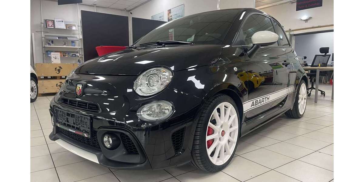 Abarth 695 23.133 km 26.990 &euro; Nürnberg 90482