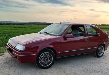 Renault R 19 158.934 km 1.790 &euro; Stein 90547