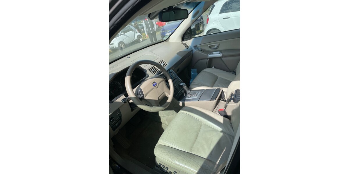 Volvo XC90 274.050 km 4.680 &euro; Fürth 90744