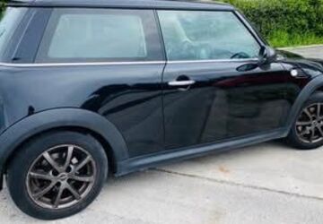 Mini ONE 129.000 km 2.500 &euro; Nürnberg 90461