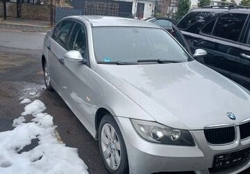 BMW 318 214.000 km 2.300 &euro; Fürth 90765