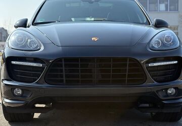 Porsche Cayenne 128.000 km 28.900 &euro; Nürnberg 90451