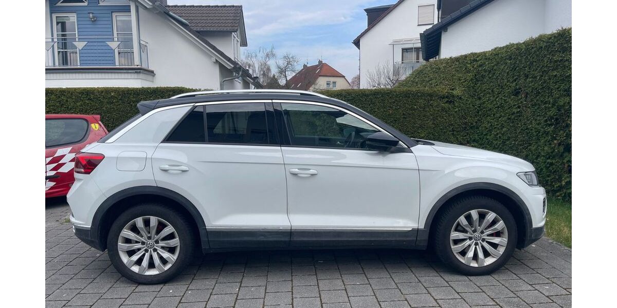 VW T-Roc 81.000 km 19.400 &euro; Fürth 90763