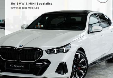 BMW 540 6.431 km 71.999 &euro; Fürth 90763