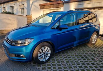 VW Touran 72.000 km 18.500 &euro; Nürnberg 90425