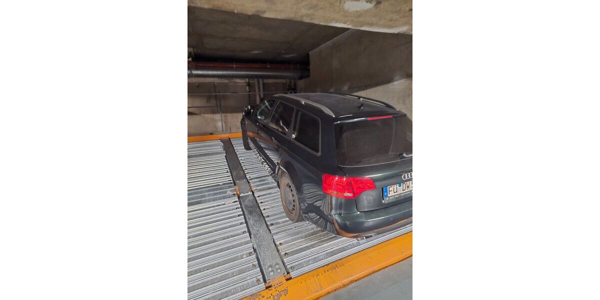 Audi A4 242.000 km 3.900 &euro; Fürth 90762